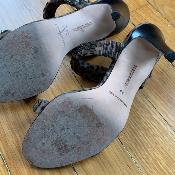 Stunning Manolo Blahnik  leopard and spike heels - Picture 3 of 12